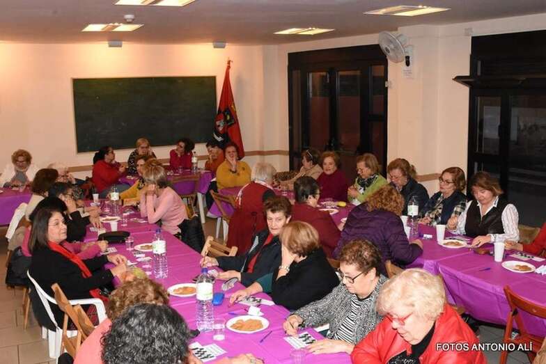 La actividad tuvo lugar este viernes en la sede del colectivo que preside Saro Sosa (Foto Antonio Alí)